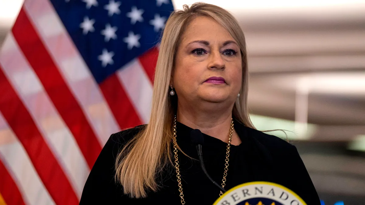 Wanda Vázquez Garced looking at mirror Wanda Vázquez Garced looking at mirror